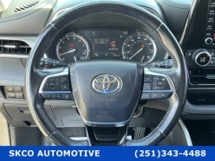 Used 2021  Toyota Highlander XLE FWD at SKCO Automotive near Mobile&comma; AL