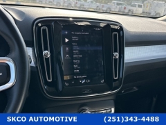 Used 2020 Volvo XC40 4d SUV AWD T5 Momentum at SKCO Automotive near Mobile, AL