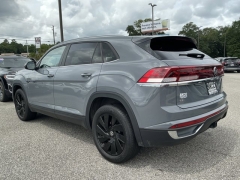 Used 2025  Volkswagen Atlas Cross Sport 2&period;0T SE w&sol;Technology 4MOTION at SKCO Automotive near Mobile&comma; AL