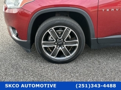 Used 2021  Chevrolet Traverse FWD 4dr LT Cloth w&sol;1LT at SKCO Automotive near Mobile&comma; AL