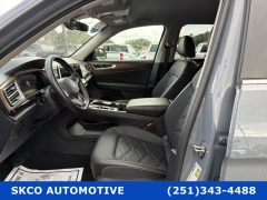 Used 2025  Volkswagen Atlas 2&period;0T SE w&sol;Technology 4MOTION at SKCO Automotive near Mobile&comma; AL