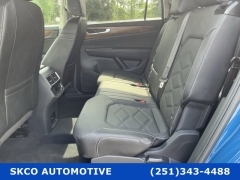 Used 2025  Volkswagen Atlas 2&period;0T SE w&sol;Technology 4MOTION at SKCO Automotive near Mobile&comma; AL