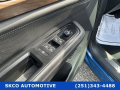 Used 2025  Volkswagen Atlas 2&period;0T SE w&sol;Technology 4MOTION at SKCO Automotive near Mobile&comma; AL