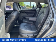 Used 2021  Toyota Highlander XLE FWD at SKCO Automotive near Mobile&comma; AL