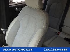 Used 2020  Volvo XC40 4d SUV AWD T5 Momentum at SKCO Automotive near Mobile&comma; AL