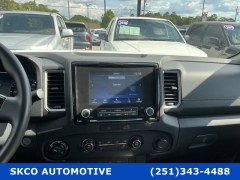 Used 2022  Nissan Frontier Crew Cab 4x4 SV Auto at SKCO Automotive near Mobile&comma; AL