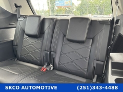 Used 2025  Volkswagen Atlas 2&period;0T SE w&sol;Technology 4MOTION at SKCO Automotive near Mobile&comma; AL