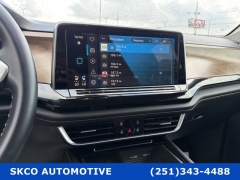 Used 2025  Volkswagen Atlas 2&period;0T SE w&sol;Technology 4MOTION at SKCO Automotive near Mobile&comma; AL