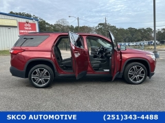 Used 2021  Chevrolet Traverse FWD 4dr LT Cloth w&sol;1LT at SKCO Automotive near Mobile&comma; AL