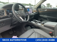 Used 2025  Volkswagen Atlas 2&period;0T SE w&sol;Technology FWD at SKCO Automotive near Mobile&comma; AL