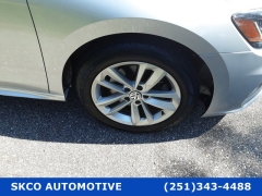 Used 2020  Volkswagen Passat 4d Sedan 2&period;0T SE at SKCO Automotive near Mobile&comma; AL