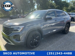 Used 2025  Volkswagen Atlas Cross Sport 2&period;0T SE w&sol;Technology 4MOTION at SKCO Automotive near Mobile&comma; AL