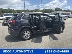 Used 2018  Jeep Cherokee 4d SUV 4WD Latitude Plus I4 at SKCO Automotive near Mobile&comma; AL