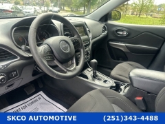 Used 2019 Jeep Cherokee 4d SUV FWD Latitude 2.4L at SKCO Automotive near Mobile, AL