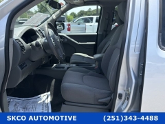 Used 2019  Nissan Frontier 4WD Crew Cab SV Auto at SKCO Automotive near Mobile&comma; AL