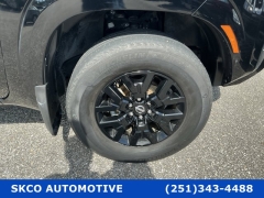 Used 2023  Nissan Frontier Crew Cab 4x4 SV Auto at SKCO Automotive near Mobile&comma; AL