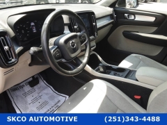 Used 2020  Volvo XC40 4d SUV AWD T5 Momentum at SKCO Automotive near Mobile&comma; AL