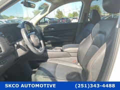 Used 2023  Nissan Pathfinder SL 2WD at SKCO Automotive near Mobile&comma; AL