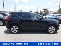 Used 2020  Volvo XC40 4d SUV AWD T5 Momentum at SKCO Automotive near Mobile&comma; AL