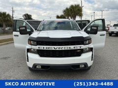 Used 2020  Chevrolet Silverado 1500 2WD Crew Cab Custom at SKCO Automotive near Mobile&comma; AL