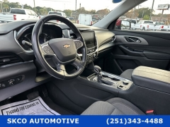 Used 2021  Chevrolet Traverse FWD 4dr LT Cloth w&sol;1LT at SKCO Automotive near Mobile&comma; AL