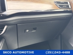 Used 2025  Volkswagen Atlas 2&period;0T SE w&sol;Technology 4MOTION at SKCO Automotive near Mobile&comma; AL