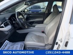 Used 2018  Toyota Camry 4d Sedan SE at SKCO Automotive near Mobile&comma; AL
