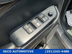 Used 2019  Toyota Highlander 4d SUV FWD XLE at SKCO Automotive near Mobile&comma; AL