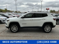 Used 2023  Jeep Compass Latitude Lux 4x4 at SKCO Automotive near Mobile&comma; AL