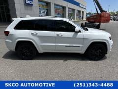 Used 2020 Jeep Grand Cherokee 4d SUV 2WD Laredo Altitude at SKCO Automotive near Mobile, AL