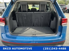 Used 2025  Volkswagen Atlas 2&period;0T SE w&sol;Technology 4MOTION at SKCO Automotive near Mobile&comma; AL