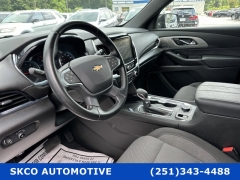 Used 2023 Chevrolet Traverse FWD 4dr LT Cloth w/1LT at SKCO Automotive near Mobile, AL