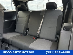 Used 2021  Chevrolet Traverse FWD 4dr LT Cloth w&sol;1LT at SKCO Automotive near Mobile&comma; AL