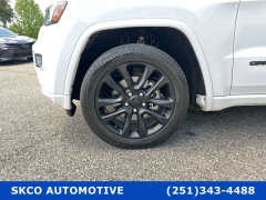 Used 2020 Jeep Grand Cherokee 4d SUV 2WD Laredo Altitude at SKCO Automotive near Mobile, AL