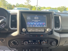 Used 2024  Nissan Frontier Crew Cab 4x4 SV at SKCO Automotive near Mobile&comma; AL