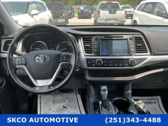 Used 2019  Toyota Highlander 4d SUV FWD XLE at SKCO Automotive near Mobile&comma; AL