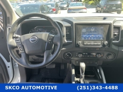 Used 2023  Nissan Frontier Crew Cab 4x4 SV Auto at SKCO Automotive near Mobile&comma; AL