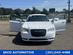 Used 2018  Chrysler 300 4d Sedan RWD Limited at SKCO Automotive near Mobile, AL