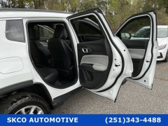 Used 2023  Jeep Compass Latitude Lux 4x4 at SKCO Automotive near Mobile&comma; AL