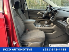 Used 2021  Chevrolet Traverse FWD 4dr LT Cloth w&sol;1LT at SKCO Automotive near Mobile&comma; AL