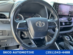 Used 2021  Toyota Highlander XLE FWD at SKCO Automotive near Mobile&comma; AL