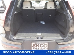 Used 2020  Volvo XC40 4d SUV AWD T5 Momentum at SKCO Automotive near Mobile&comma; AL