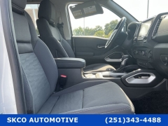 Used 2024  Nissan Frontier Crew Cab 4x4 SV at SKCO Automotive near Mobile&comma; AL
