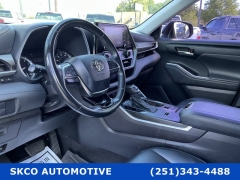 Used 2021  Toyota Highlander XLE FWD at SKCO Automotive near Mobile&comma; AL