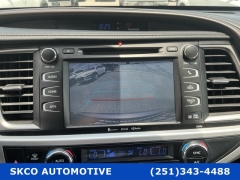 Used 2019  Toyota Highlander 4d SUV FWD XLE at SKCO Automotive near Mobile&comma; AL