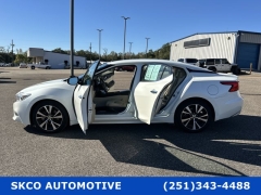 Used 2018  Nissan Maxima 4d Sedan SV at SKCO Automotive near Mobile&comma; AL