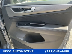Used 2025  Volkswagen Atlas Cross Sport 2&period;0T SE w&sol;Technology 4MOTION at SKCO Automotive near Mobile&comma; AL