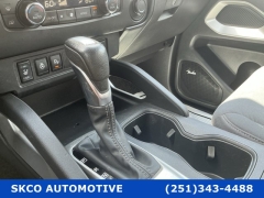 Used 2024  Nissan Frontier Crew Cab 4x4 SV at SKCO Automotive near Mobile&comma; AL