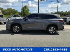 Used 2021  Toyota Highlander XLE FWD at SKCO Automotive near Mobile&comma; AL