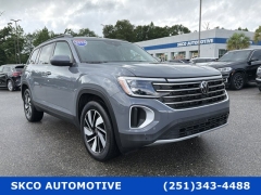 Used 2025  Volkswagen Atlas 2&period;0T SE w&sol;Technology 4MOTION at SKCO Automotive near Mobile&comma; AL